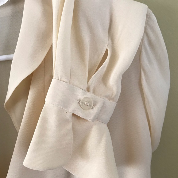 Ann Klein ll silk blouse - Picture 4 of 6